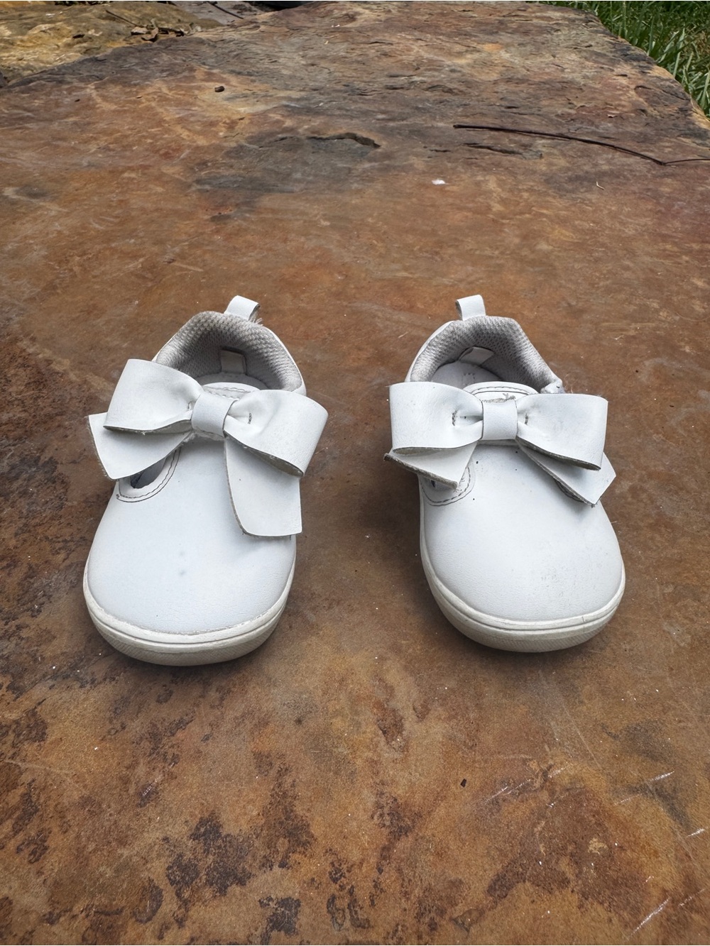 Stride Rite baby walking shoes White Bow Slip-On Shoes size 5